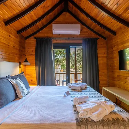 Dolce Luxury Отель *